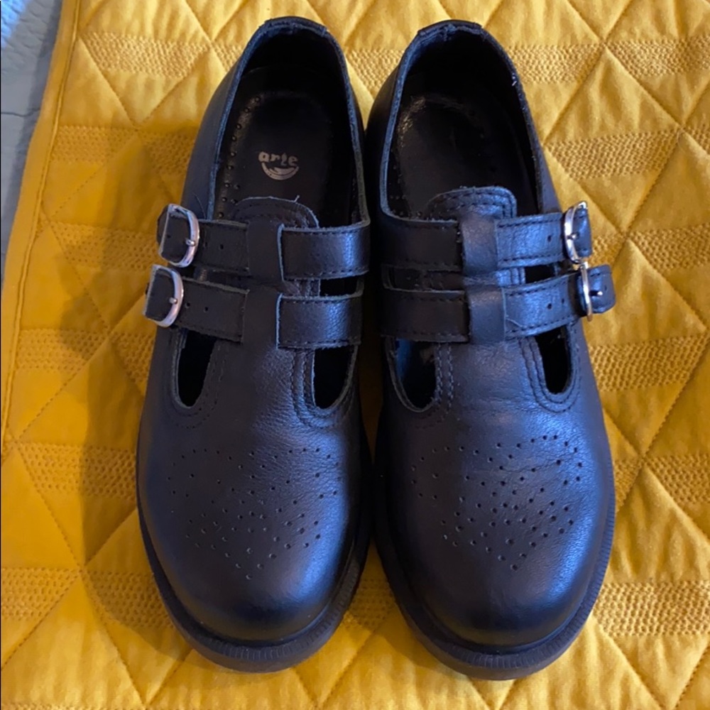 Women’s Dr. Martens 8065 Double Strap Mary Jane’s